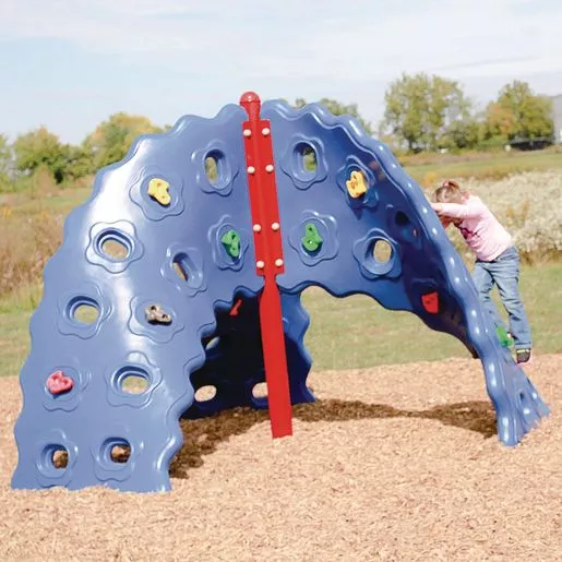 3-Panel Cyclone Challenger In-Ground Mount- Primary
